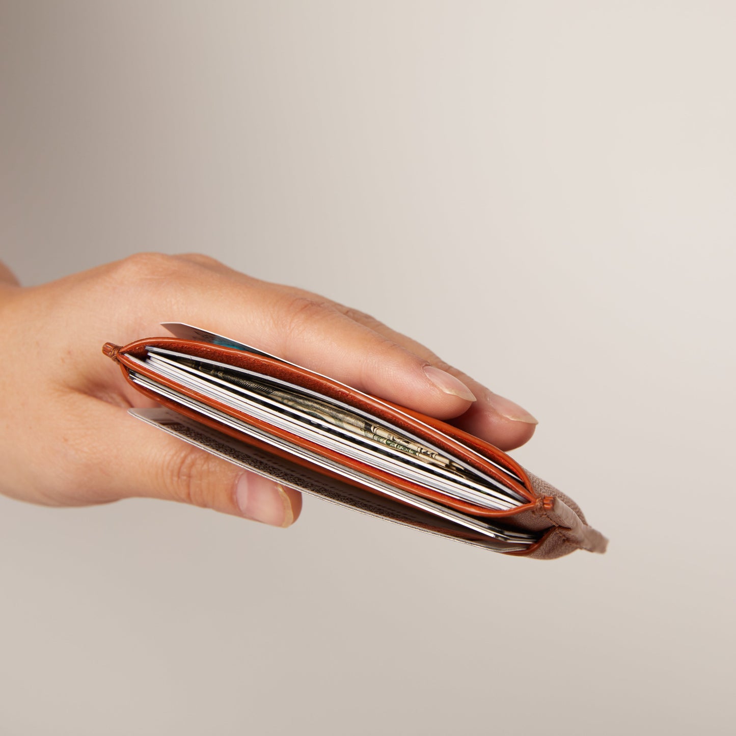 Gala Puzzle Cardholder (Light Pink)