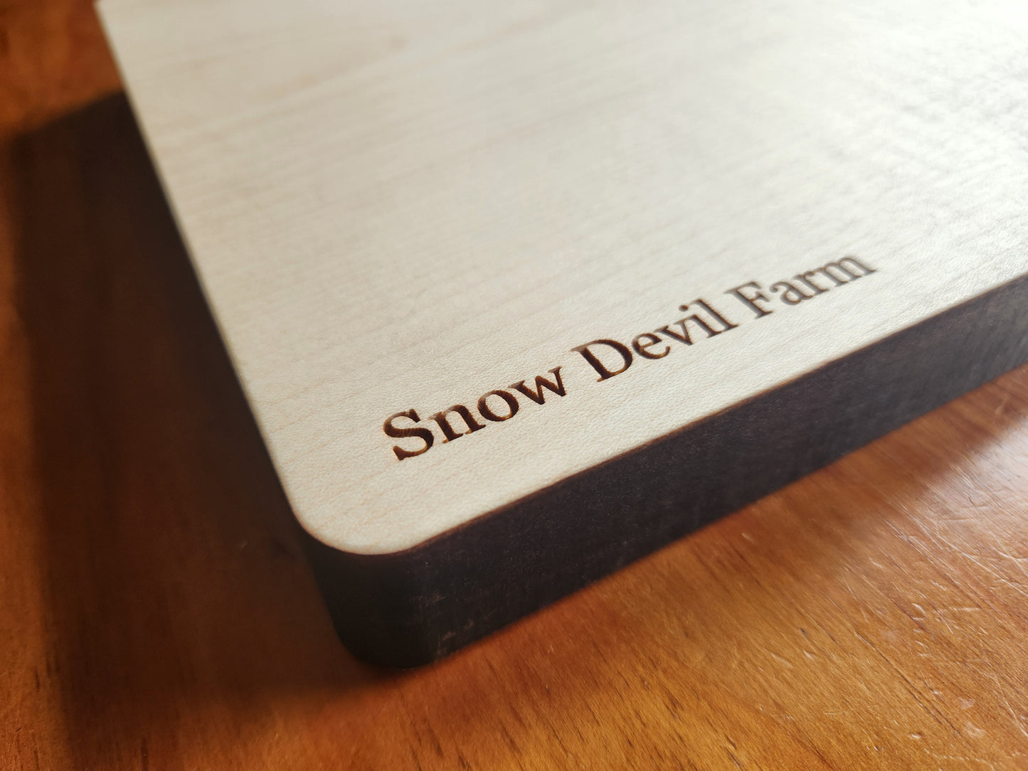 Single-Plank Cutting Board