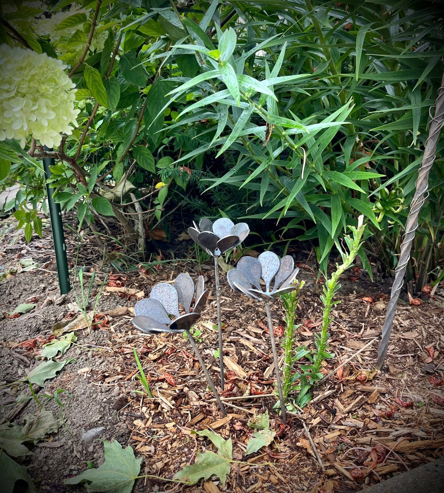 3-Pack Metal Plain Flowers