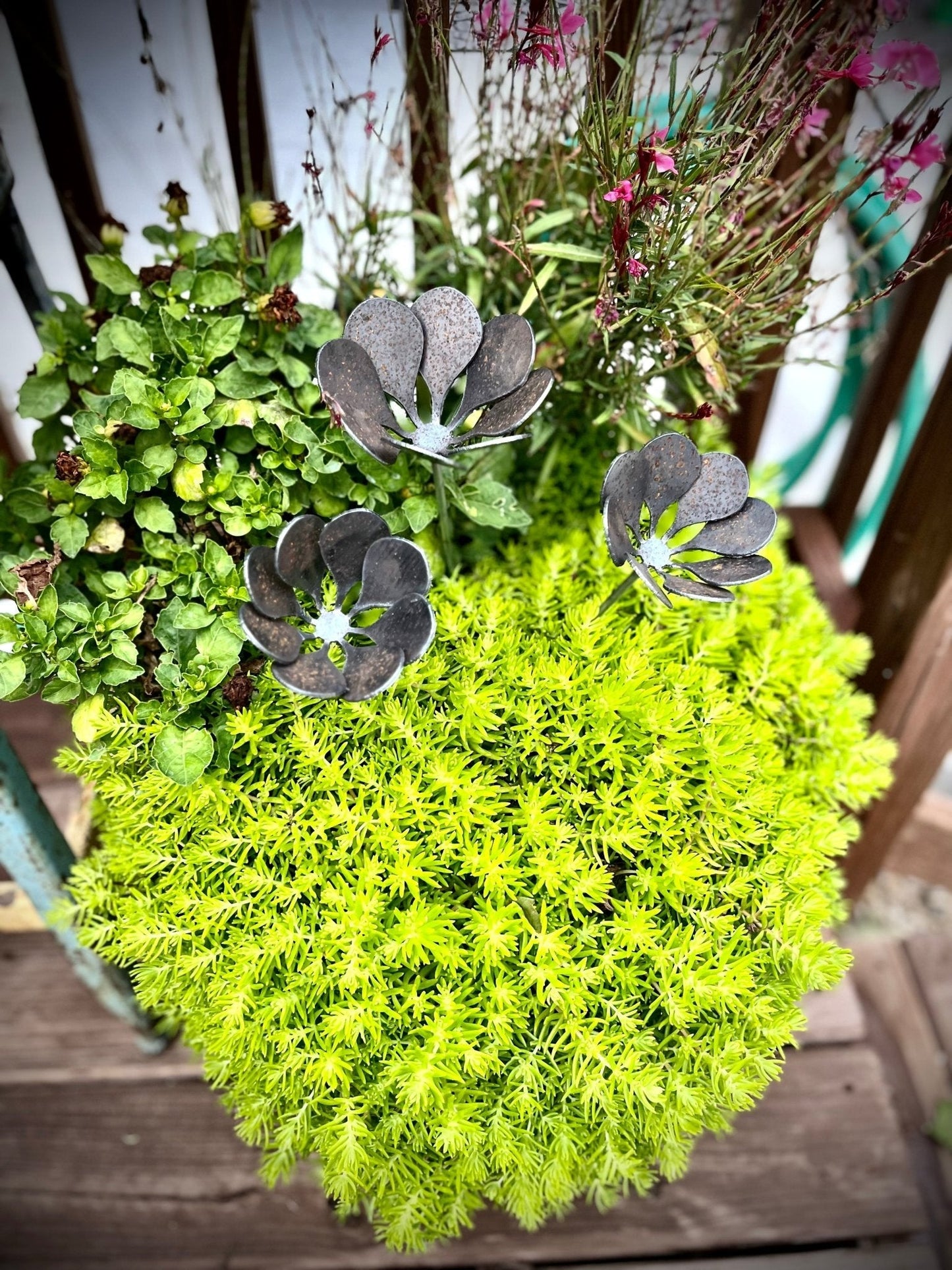 3-Pack Metal Plain Flowers