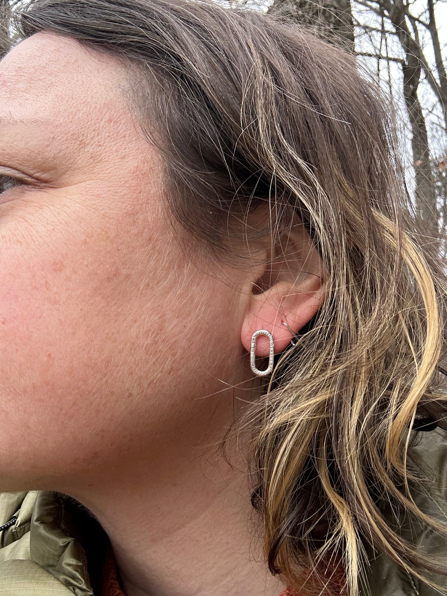 Oval hammered studs - Potomac collection