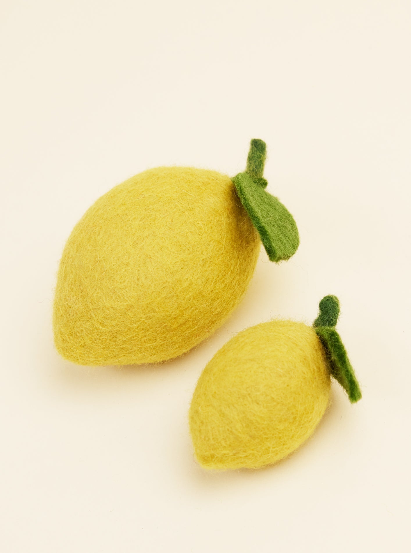 LEMON WOOL DOG & CAT TOY