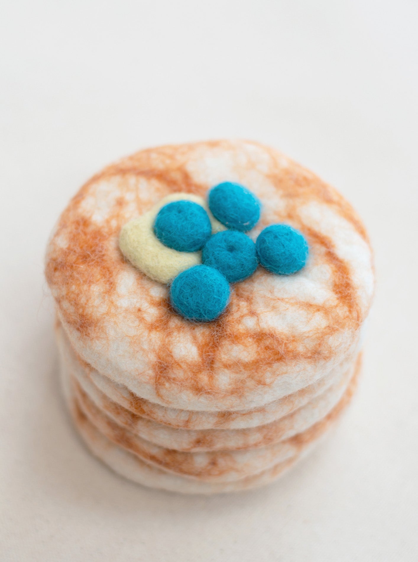 STACK OF PANCAKES WOOL DOG & CAT TOY