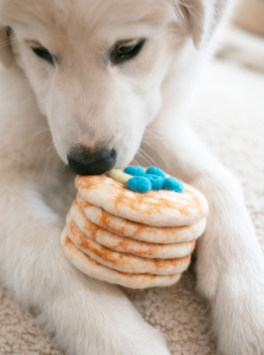 STACK OF PANCAKES WOOL DOG & CAT TOY