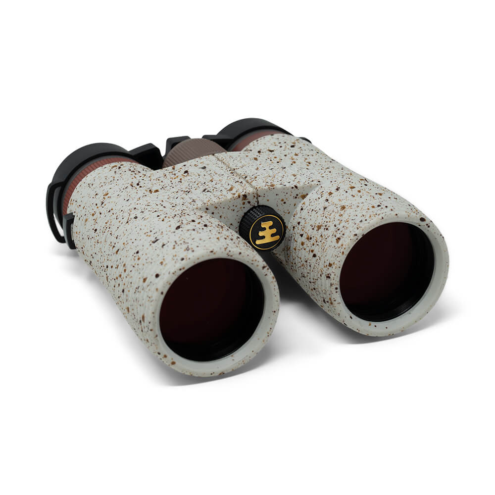 Pro Issue 10x42