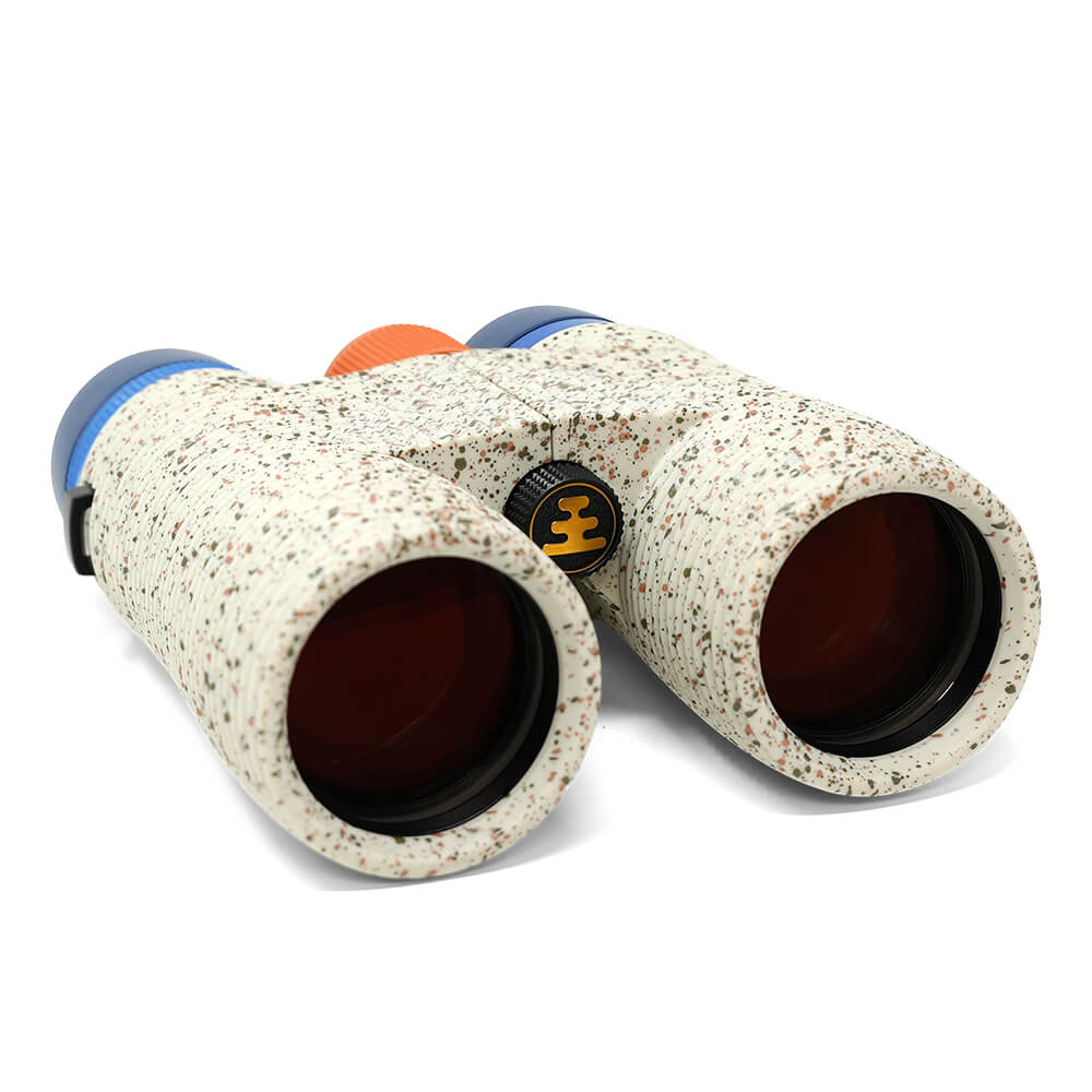 Pro Issue 10x42