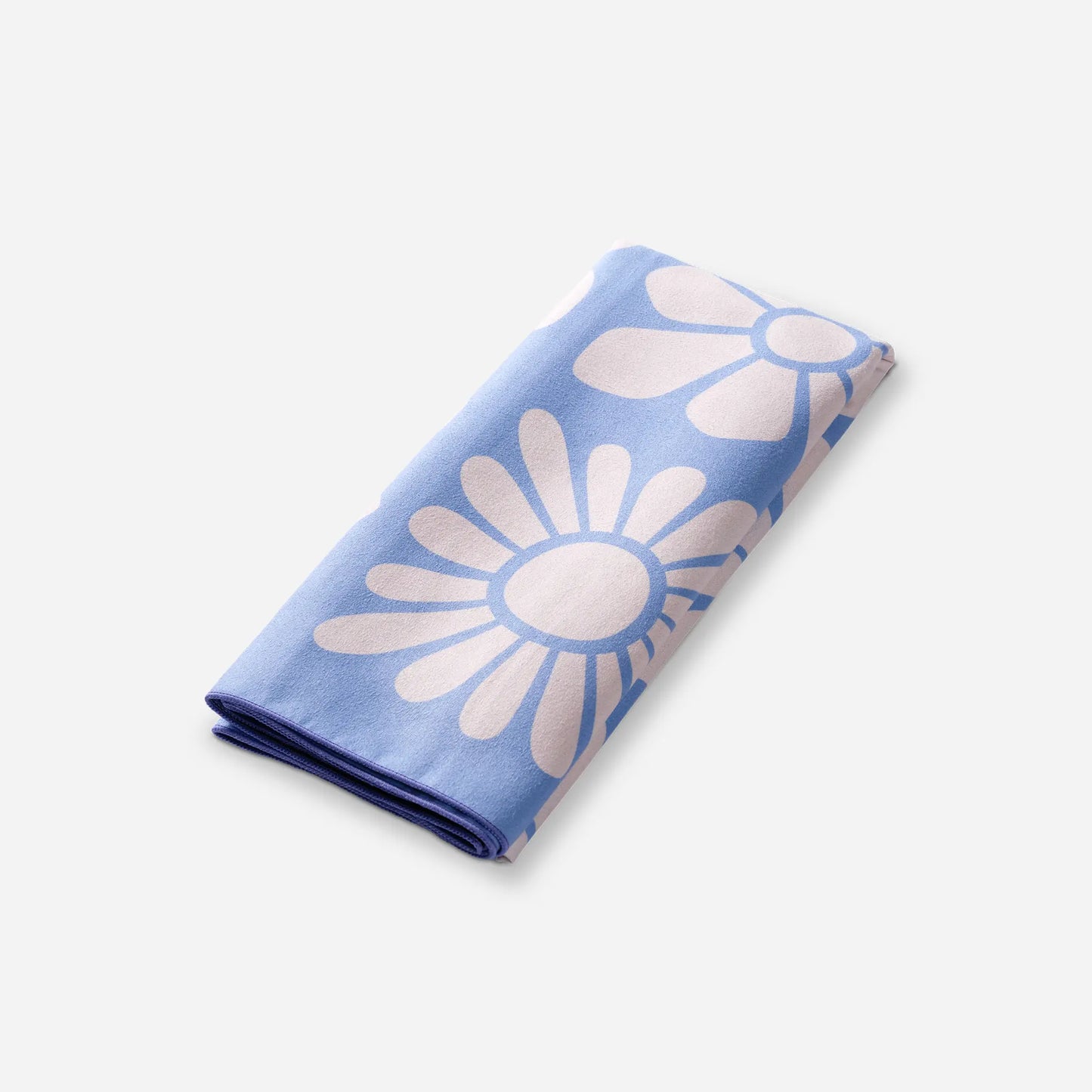 Ultralight Towel: Flowerbed Coastal Blue