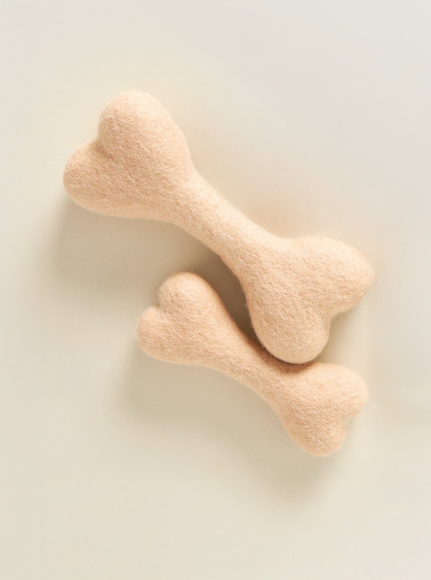 NEUTRAL WOOLBONE DOG TOY