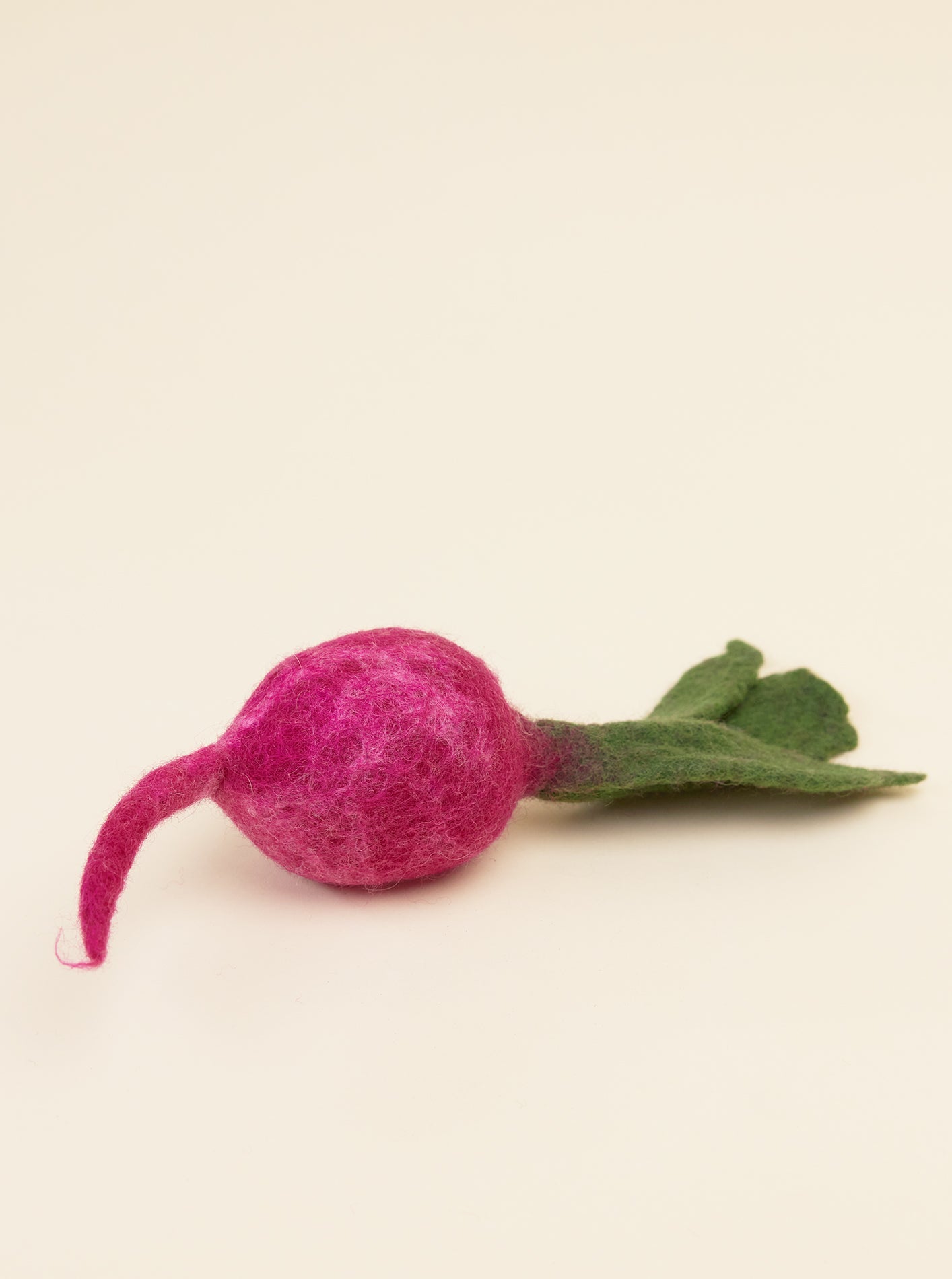 TURNIP WOOL DOG & CAT TOY