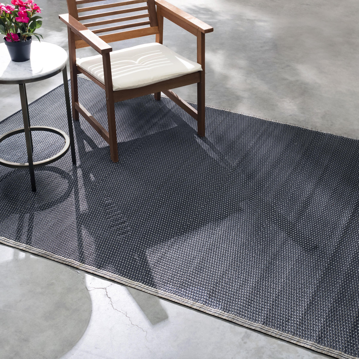 Cancun Shadow - Sand & Black Outdoor Rug for Patio