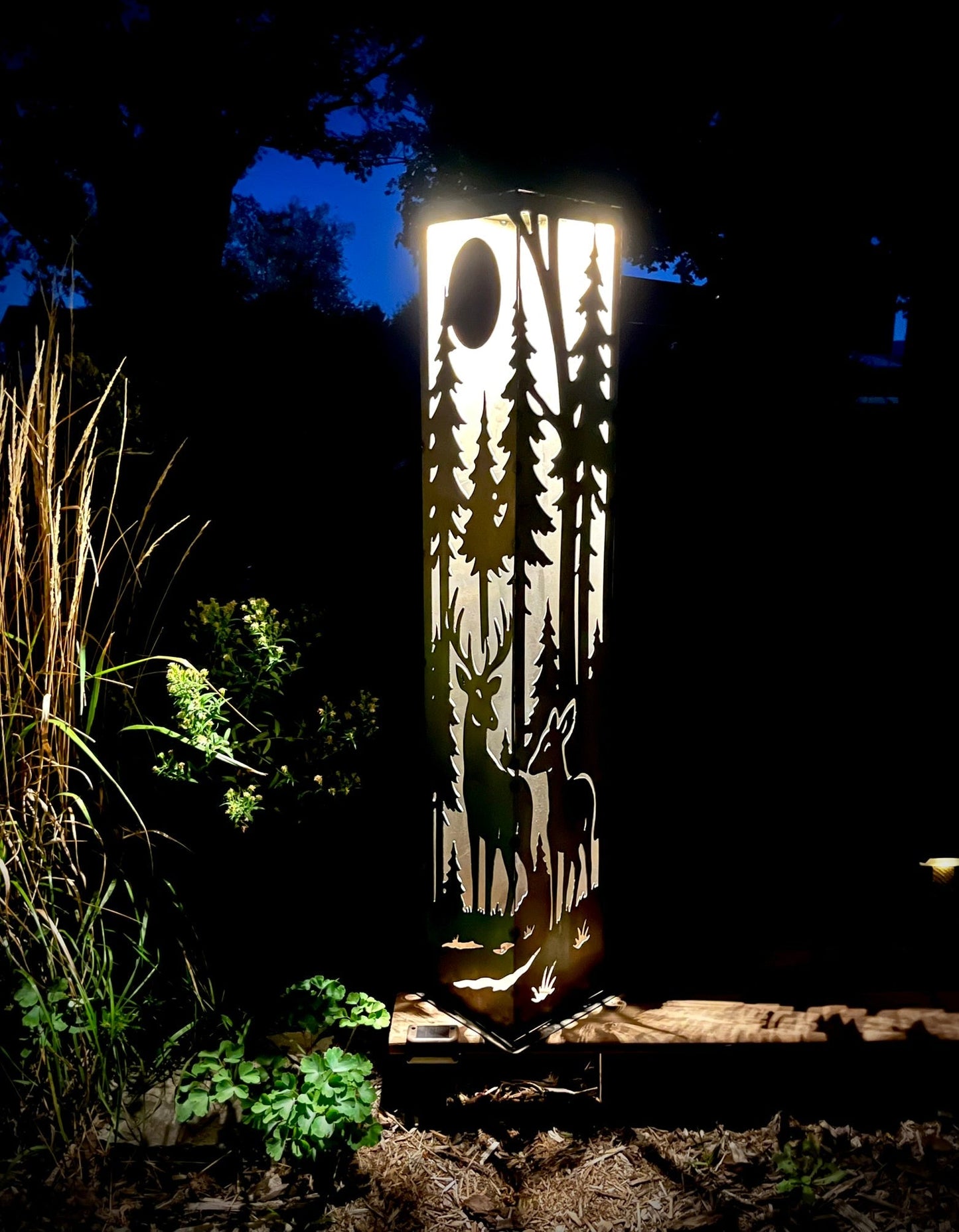 Deer at Dusk Corner Solar Pillar - Steel