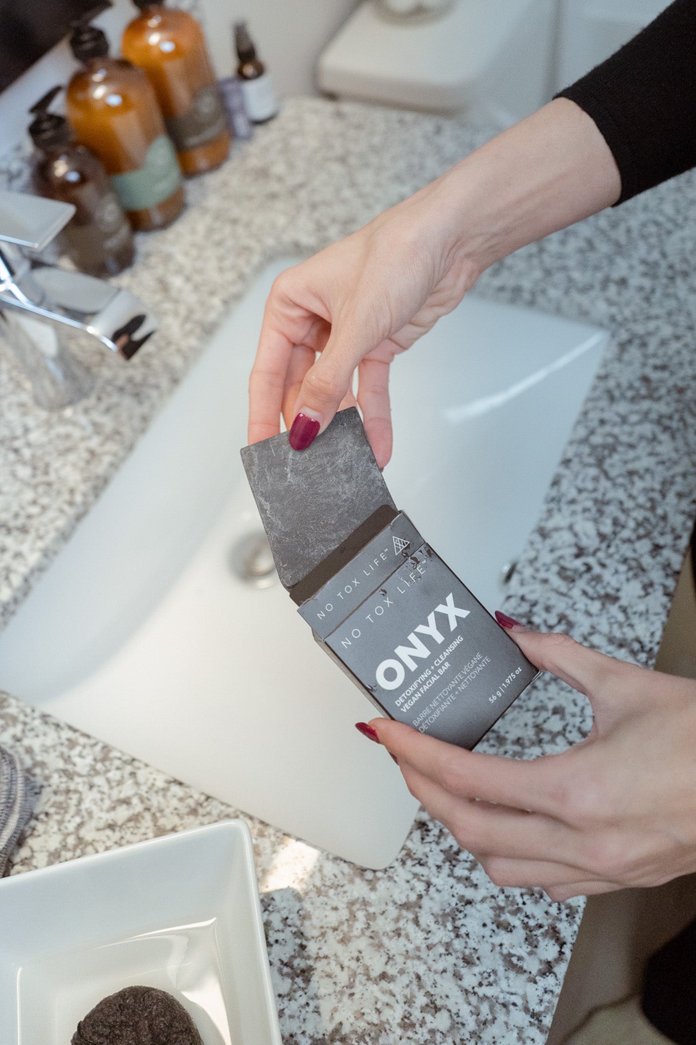 SOLIDSILK® ONYX - Facial Cleansing Bar