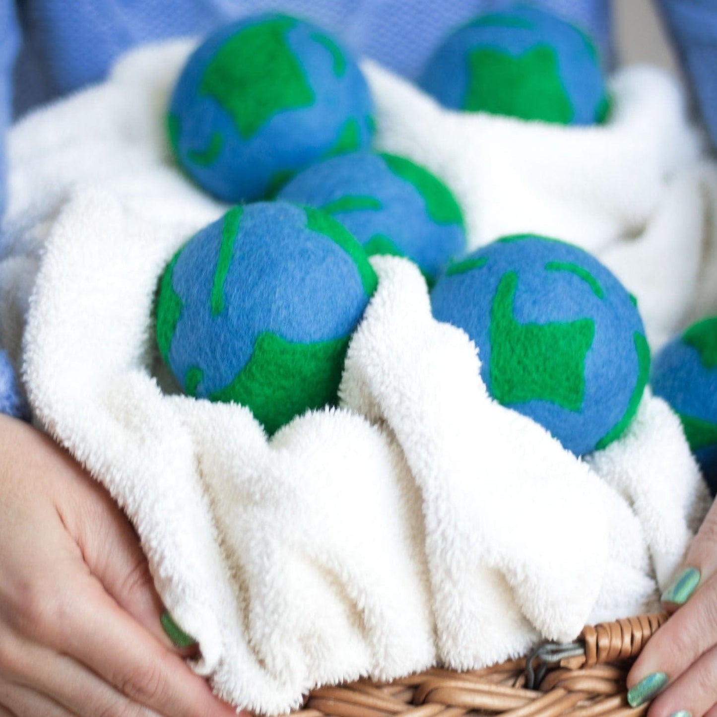Mama Earth Dryer Balls