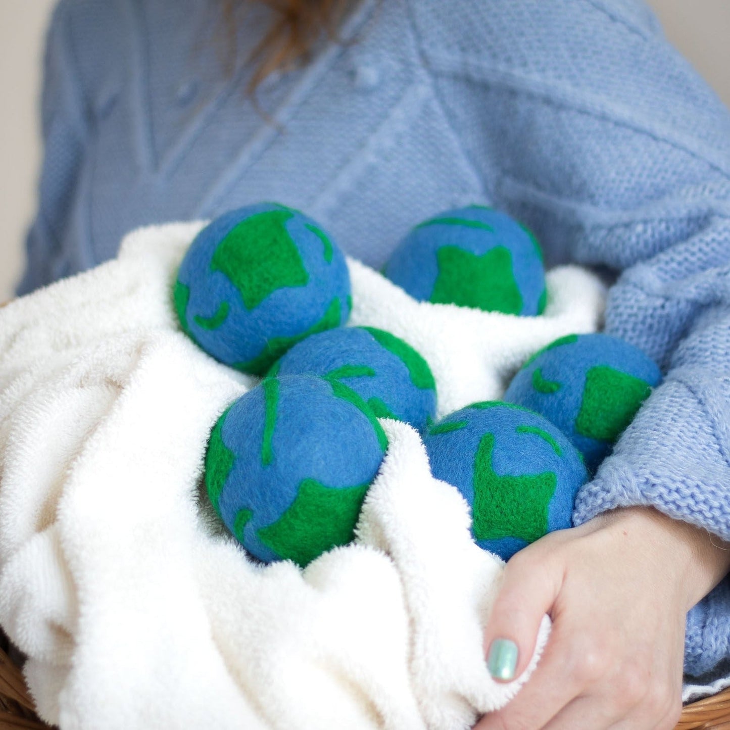 Mama Earth Dryer Balls