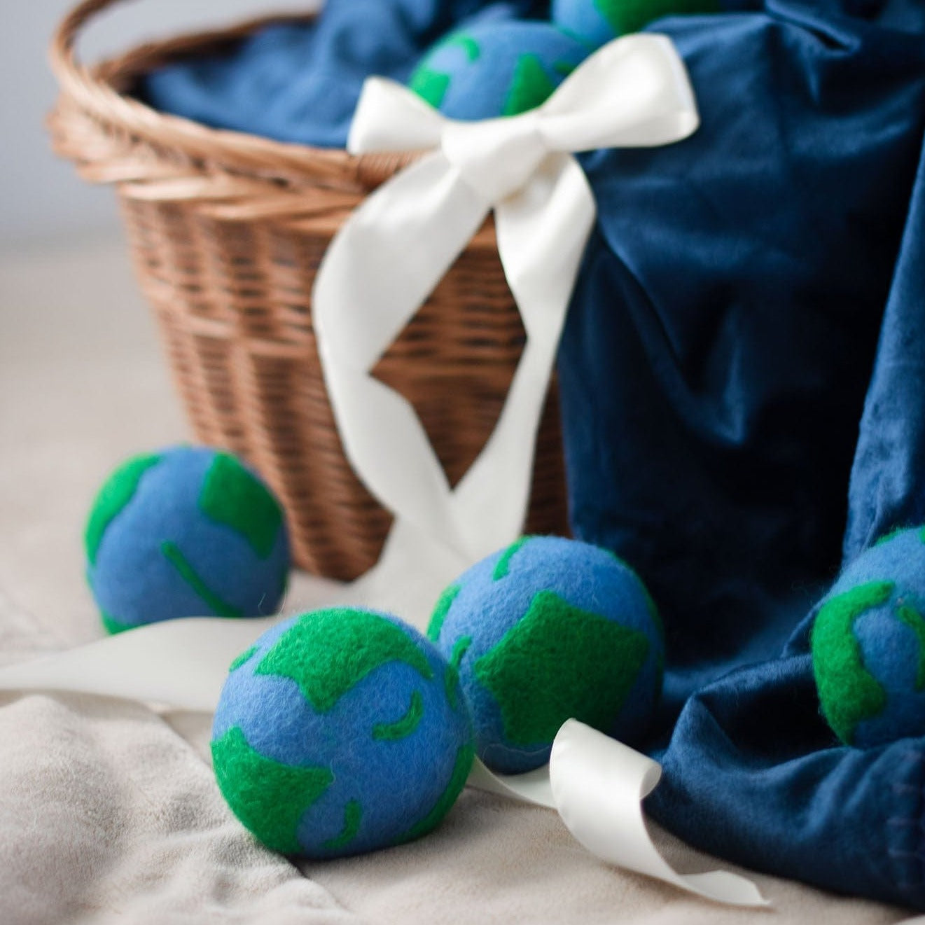 Mama Earth Dryer Balls