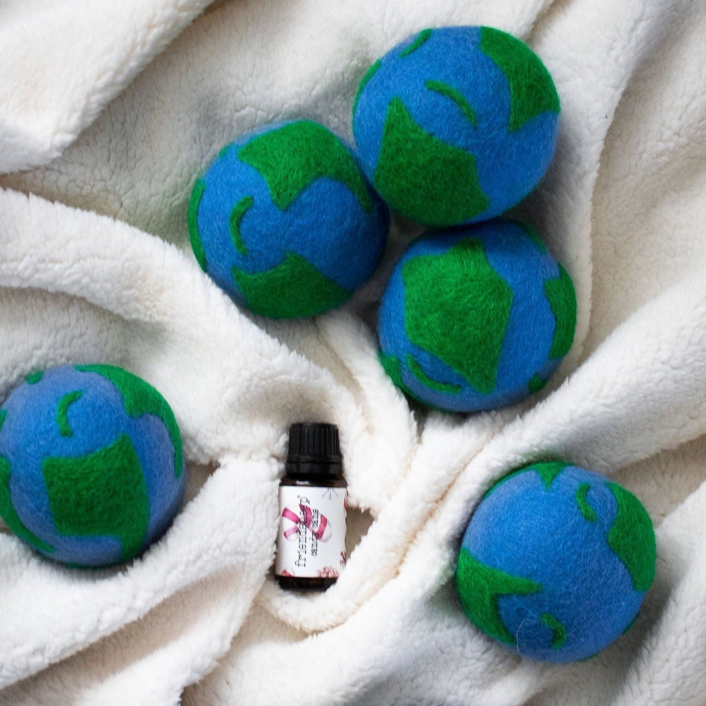 Mama Earth Dryer Balls