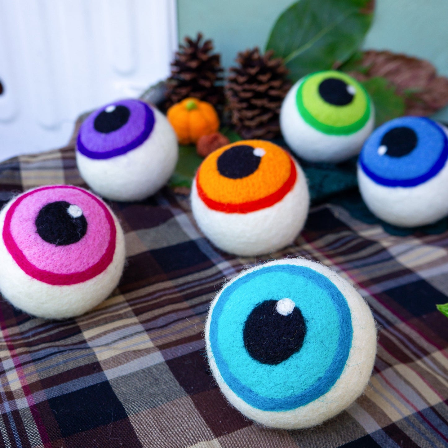 Pink Eerie Eyeballs - Limited Edition Dryer Balls