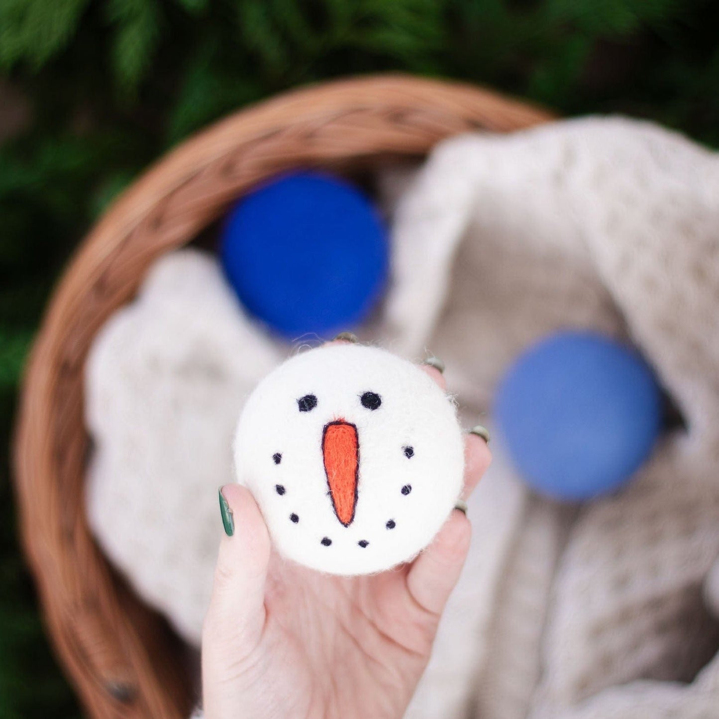 Vintage Holidays - Blue Dryer Balls