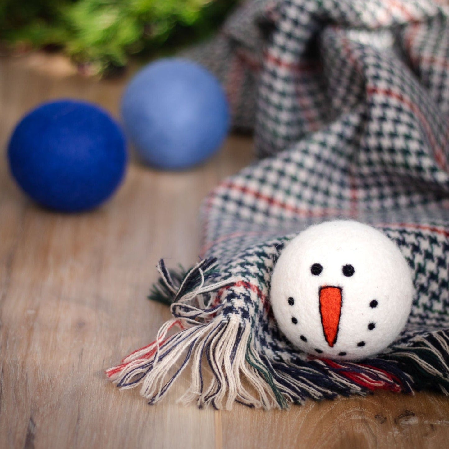 Vintage Holidays - Blue Dryer Balls