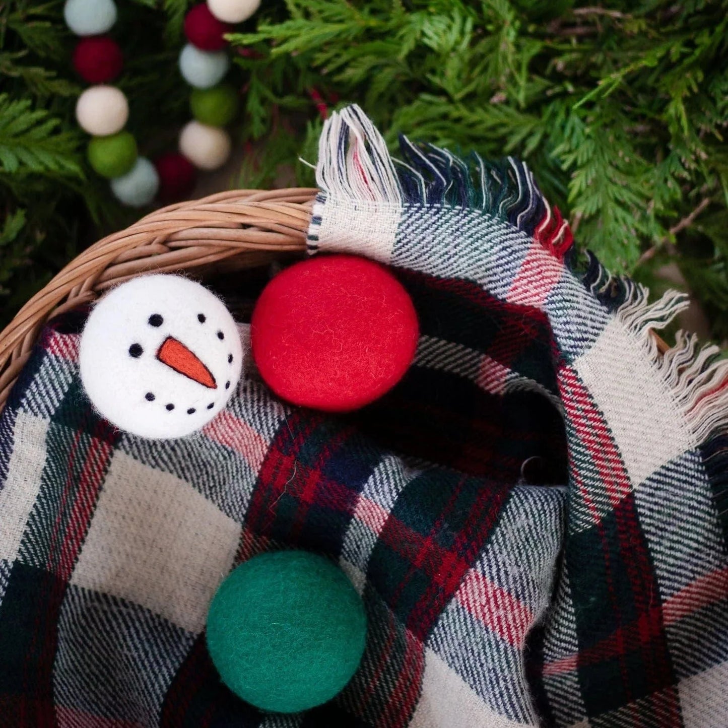 Vintage Holidays - Red Dryer Balls