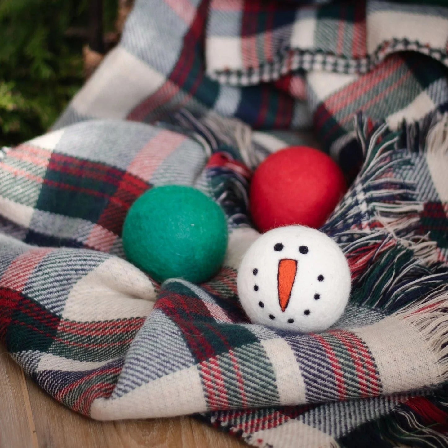 Vintage Holidays - Red Dryer Balls