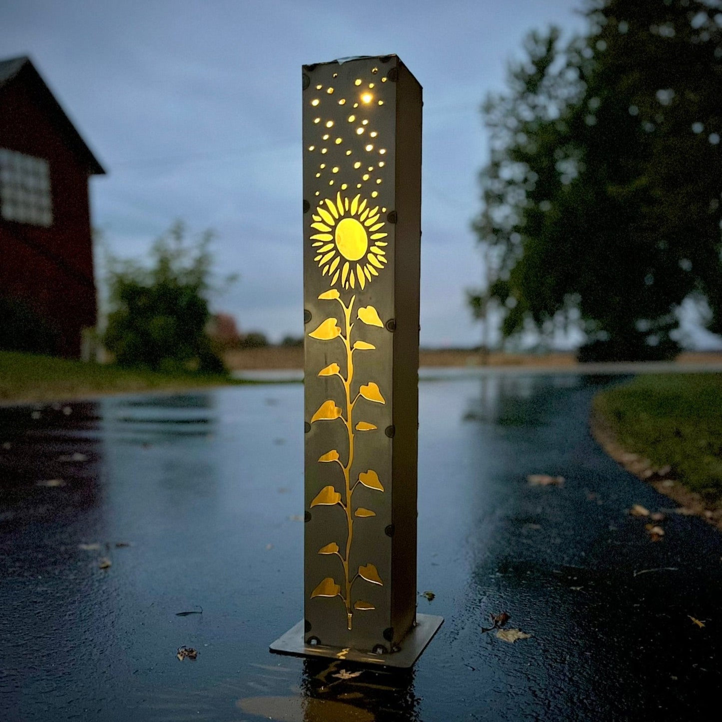 XL Square Sunflower Solar Pillar | Multiple Sizes